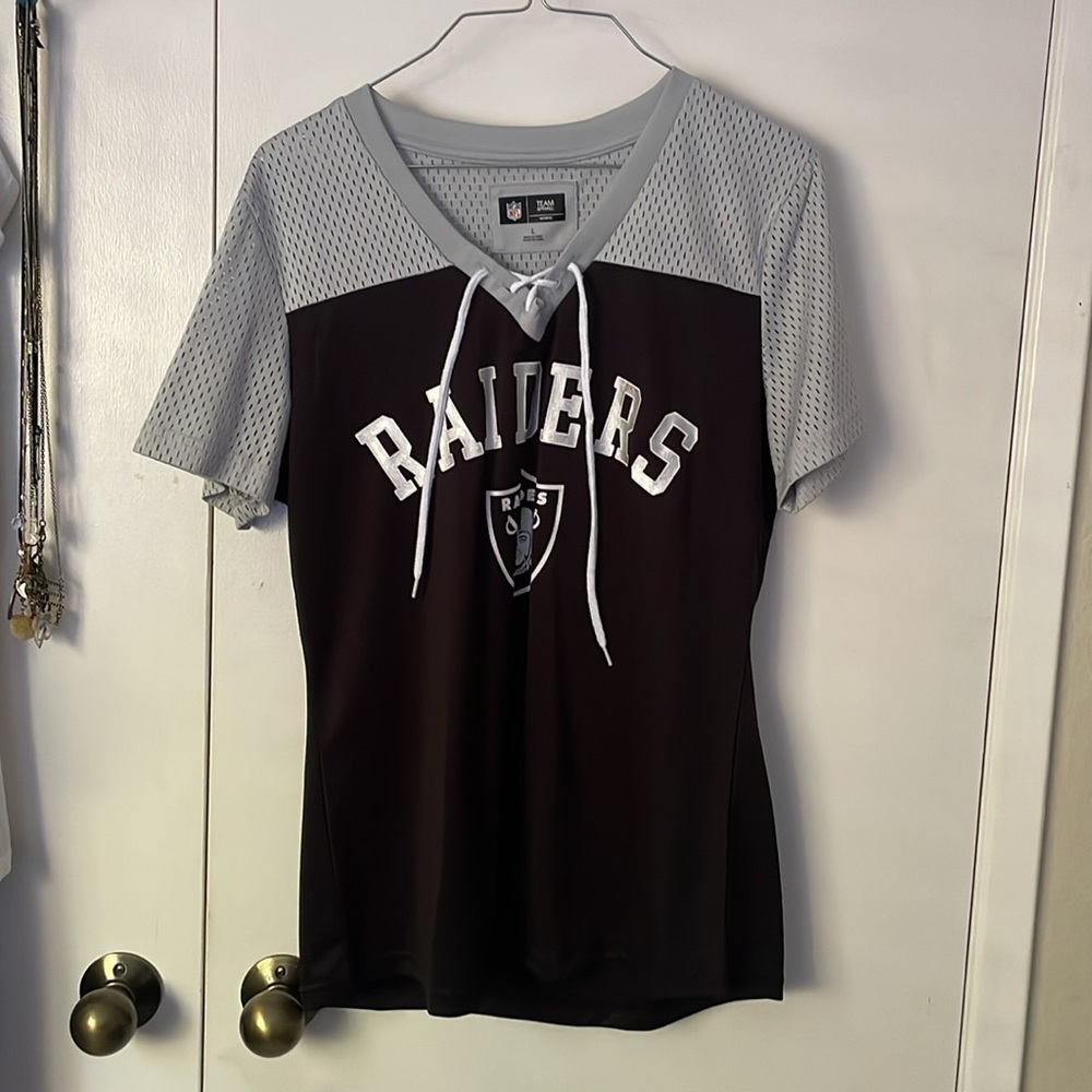 Raider’s NFL Apparel Women’s L - Picture 2 of 4